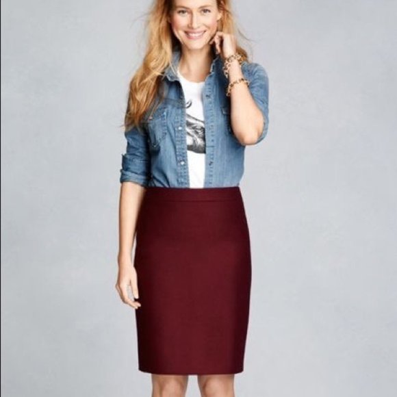♥️J Crew Maroon Wool "The Pencil Skirt" - Picture 1 of 6